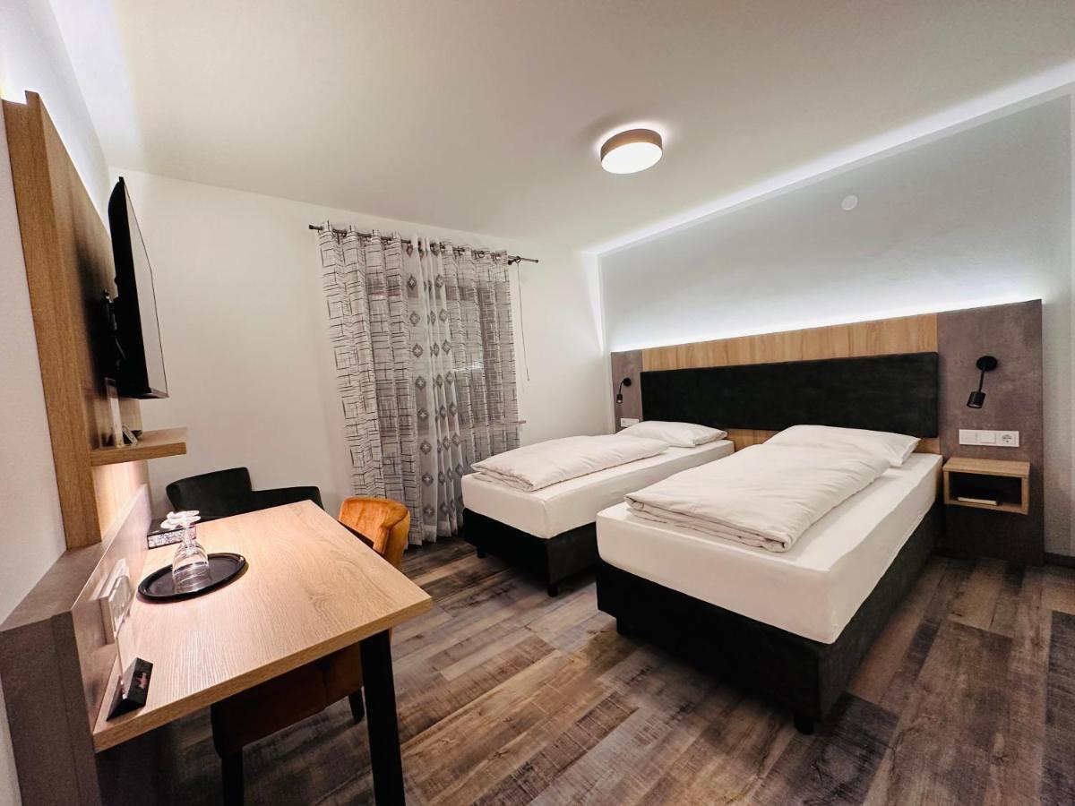 פורצהיים Hotel Franken מראה חיצוני תמונה